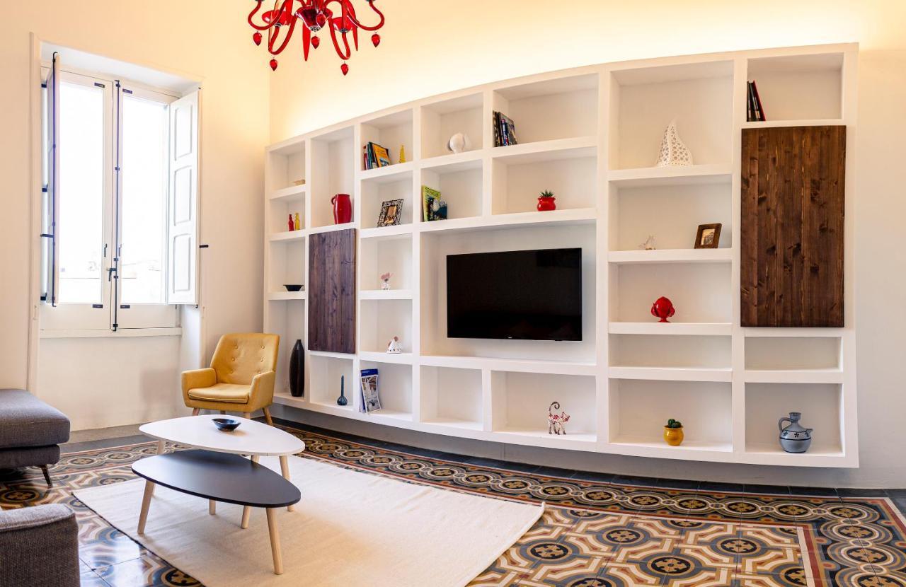 Designer Apartment Lecce Luaran gambar