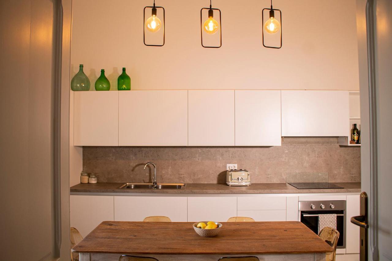 Designer Apartment Lecce Luaran gambar